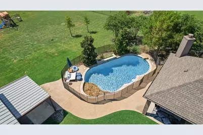 421 Walker Court S, Waxahachie, TX 75167 - Photo 3