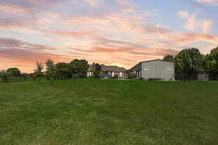 421 Walker Ct S, Waxahachie, TX 75167 - Photo 31