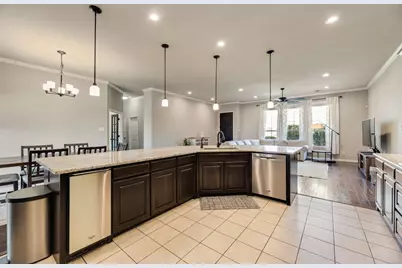 421 Walker Court S, Waxahachie, TX 75167 - Photo 5