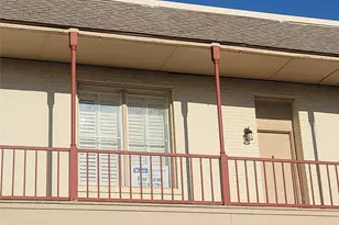 212 W Knox St, Ennis, TX 75119 - Photo 3