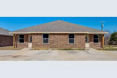 131-139 Houston Street, Italy, TX 76651 - Photo 3