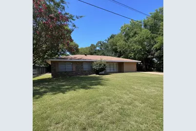403 Montgomery Street, Pittsburg, TX 75686 - Photo 1