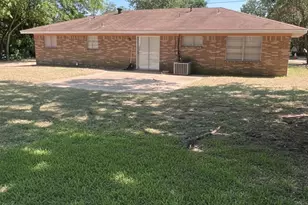 403 Montgomery St, Pittsburg, TX 75686 - Photo 15