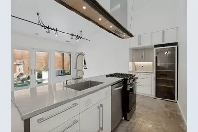43 Vanguard Way, Dallas, TX 75243 - Photo 3