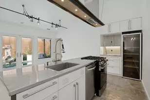 43 Vanguard Way, Dallas, TX 75243 - Photo 3