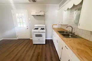 900 E 6th Ave, Corsicana, TX 75110 - Photo 5