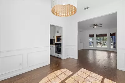 1409 Rider Circle, Grapevine, TX 76051 - Photo 7