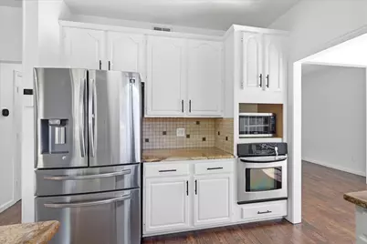1409 Rider Circle, Grapevine, TX 76051 - Photo 11