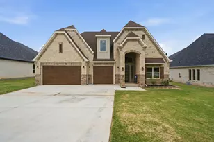 676 Jennings Ln, Azle, TX 76020 - Photo 1
