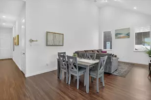 243 Woodson St, Irving, TX 75063 - Photo 7