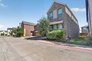 243 Woodson St, Irving, TX 75063 - Photo 19