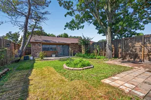 9009 Willowbrook Dr, Rowlett, TX 75088 - Photo 17