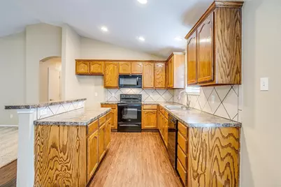 1205 Kielder Circle, Fort Worth, TX 76134 - Photo 11