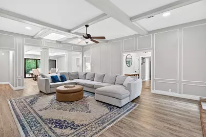 2932 S Creekwood Drive, Grapevine, TX 76051 - Photo 5
