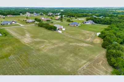 104 Green Meadow Court, Gunter, TX 75058 - Photo 5