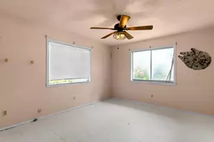 1829 W Lake Shore Dr, Alvarado, TX 76009 - Photo 17
