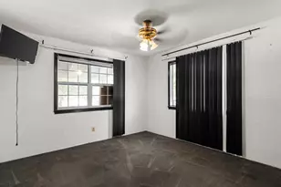 1829 W Lake Shore Dr, Alvarado, TX 76009 - Photo 15