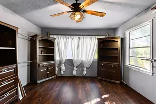 1829 W Lake Shore Dr, Alvarado, TX 76009 - Photo 11