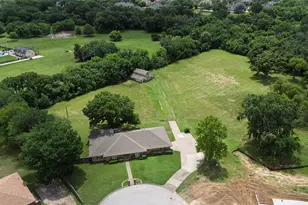 1215 Oakwood Trail, Southlake, TX 76092 - Photo 5