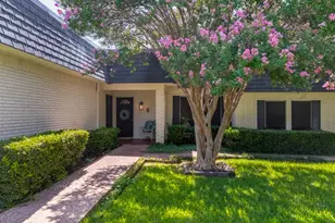 6 Crosslands Rd, Benbrook, TX 76132 - Photo 3