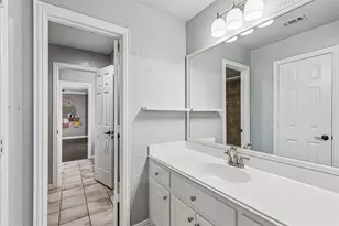 2206 Clearspring Dr N, Irving, TX 75063 - Photo 23