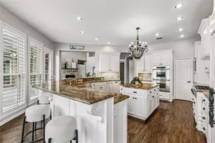 2206 Clearspring Dr N, Irving, TX 75063 - Photo 11