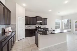 1417 Red River Dr, Aubrey, TX 76227 - Photo 5