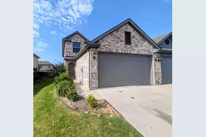 4925-4927 Sanger Circle Drive, Sanger, TX 76266 - Photo 1