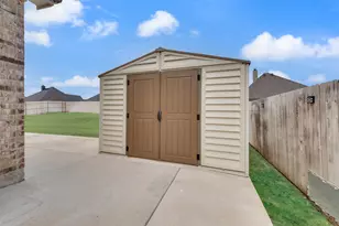 1424 Silent Springs Dr, Fort Worth, TX 76052 - Photo 35