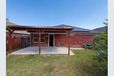 2563 Taos Drive, Grand Prairie, TX 75051 - Photo 5