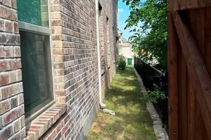 932 Crockett St, Aubrey, TX 76227 - Photo 17