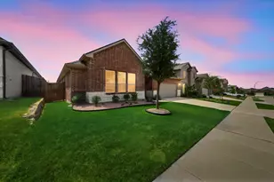 14617 Donner Trail, Fort Worth, TX 76262 - Photo 3