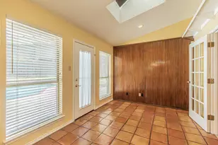 3901 Echo Hill Ct, Arlington, TX 76001 - Photo 25