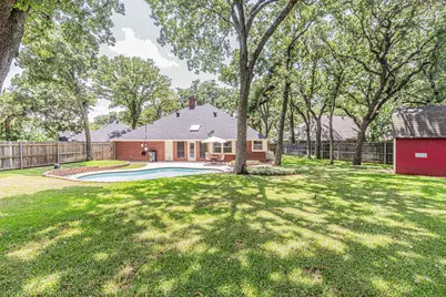 3901 Echo Hill Court, Arlington, TX 76001 - Photo 7