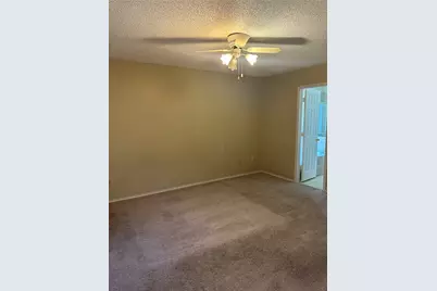 2071 Briarcliff Road, Lewisville, TX 75067 - Photo 11