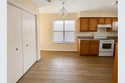 530 Rawls Circle, Irving, TX 75061 - Photo 3