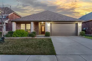912 Lake Cypress Ln, Little Elm, TX 75068 - Photo 1