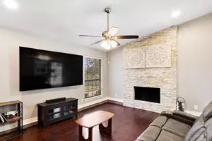 2922 Spring Brook Dr, Garland, TX 75044 - Photo 5