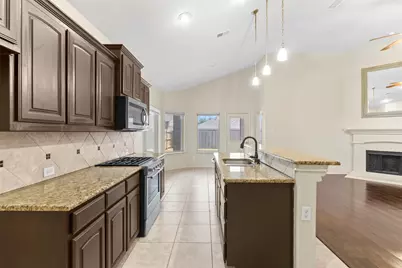 4809 Gunnison Drive, Denton, TX 76208 - Photo 7