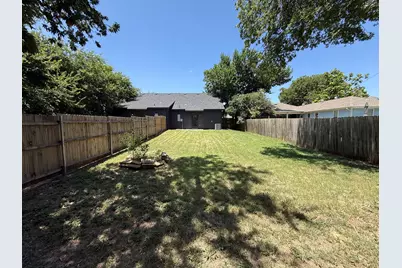 221 San Angelo Avenue, Benbrook, TX 76126 - Photo 11