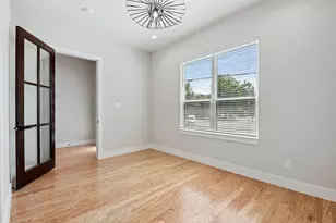 409 N Rogers St, Waxahachie, TX 75165 - Photo 5