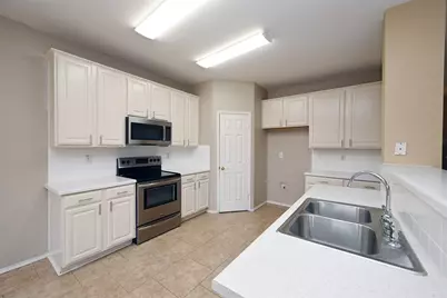 10706 Gleneagles Lane, Rowlett, TX 75089 - Photo 7
