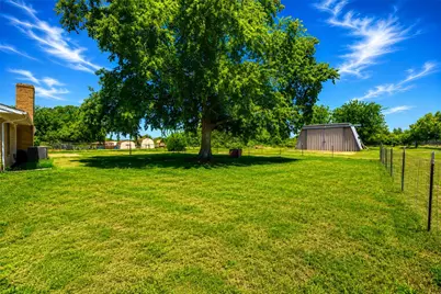 2102 Hill Top Circle, Weatherford, TX 76085 - Photo 27