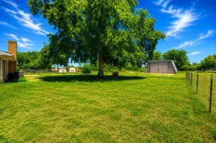 2102 Hill Top Cir, Weatherford, TX 76085 - Photo 27
