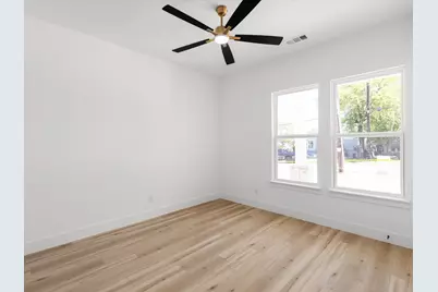4233 Avenue H, Fort Worth, TX 76105 - Photo 17