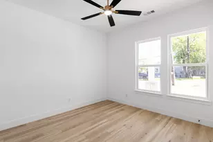 4233 Avenue H, Fort Worth, TX 76105 - Photo 17