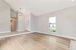 2114 Wheaton Dr, Richardson, TX 75081 - Photo 3