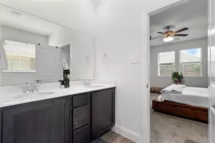 11204 Glover Ln, Aubrey, TX 76227 - Photo 17