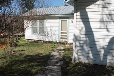 407 Paluxy Street, Glen Rose, TX 76043 - Photo 3