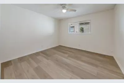 1721 W Walker Street, Denison, TX 75020 - Photo 11
